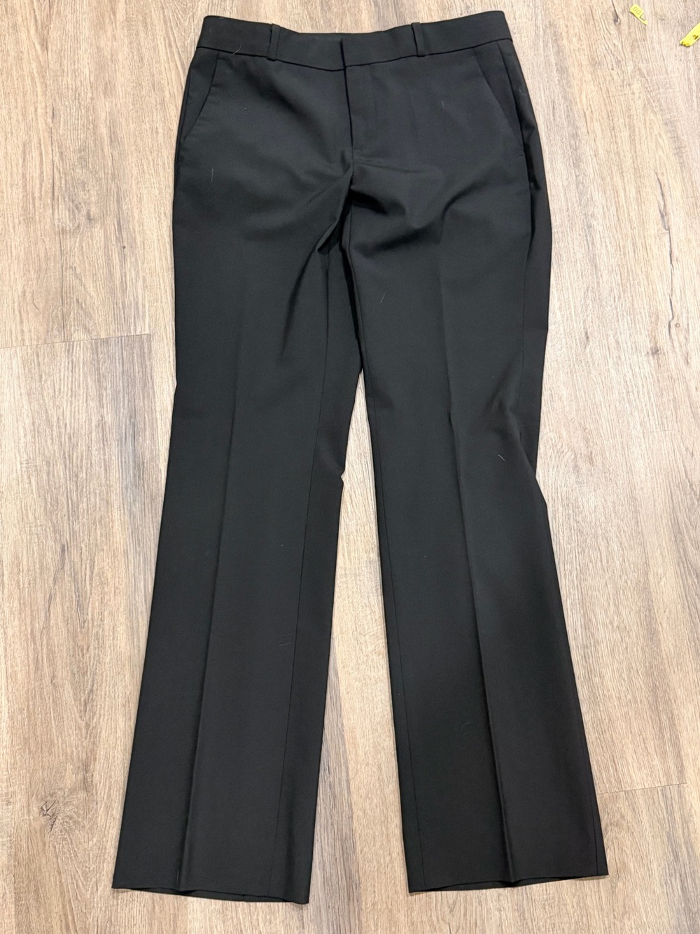 Banana Republic Logan Trousers — Black | Size 4 Regular